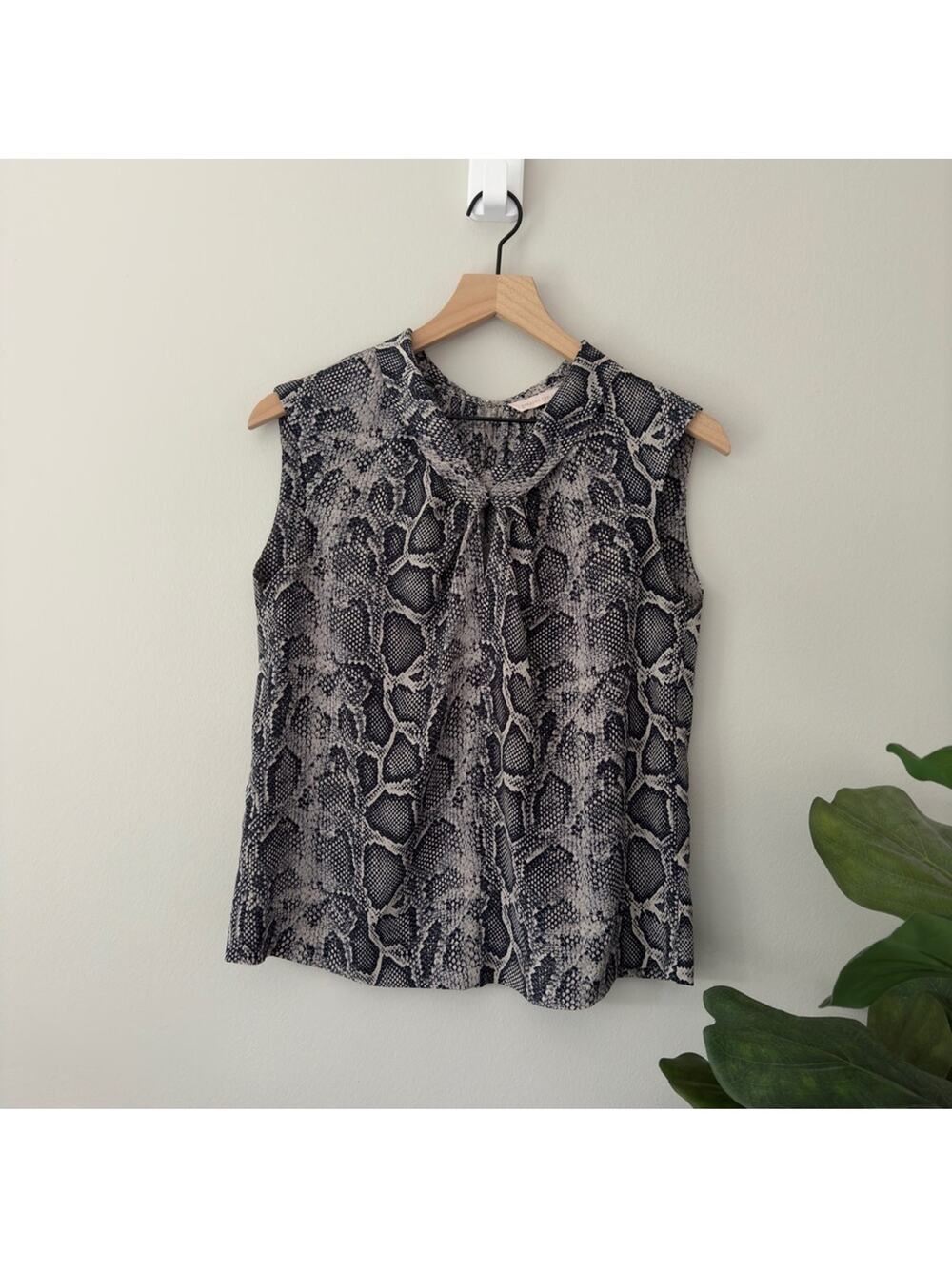 Rebecca Taylor 100% Silk Snakeskin Print Tank Top Keyhole Neck Sleeveless Light